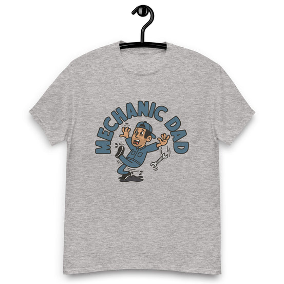 Mechanic Black Hair Tan Skin Tone No-Glasses Stubble Dad T-Shirt