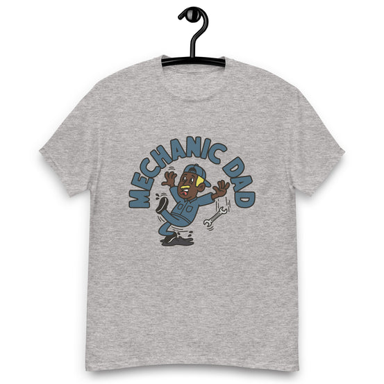 Mechanic Blond Hair Dark Skin Tone No-Glasses Moustache Dad T-Shirt