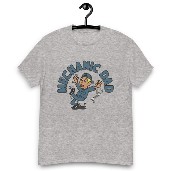 Mechanic Blond Hair Tan Skin Tone No-Glasses Stubble Dad T-Shirt