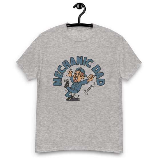 Mechanic Brown Hair Tan Skin Tone No-Glasses Moustache & Chin Beard Dad T-Shirt