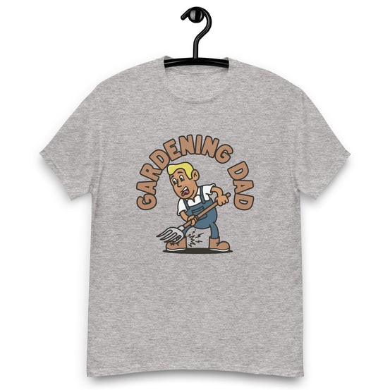 Gardening Blond Hair Tan Skin Tone No-Glasses Medium Stubble Dad T-Shirt