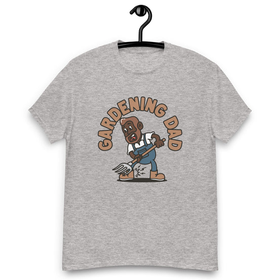 Gardening Brown Hair Dark Skin Tone No-Glasses Medium Beard Dad T-Shirt