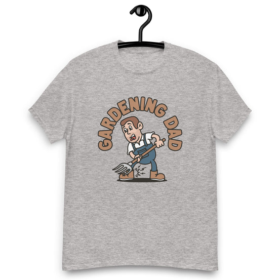 Gardening Brown Hair Light Skin Tone No-Glasses Short Stubble Dad T-Shirt