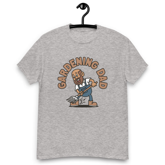 Gardening Brown Hair Tan Skin Tone No-Glasses Bald Beard Dad T-Shirt