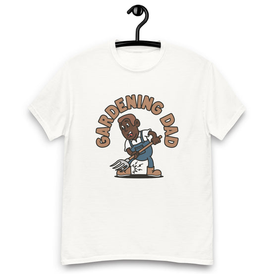 Gardening Brown Hair Dark Skin Tone No-Glasses Short Stubble Dad T-Shirt